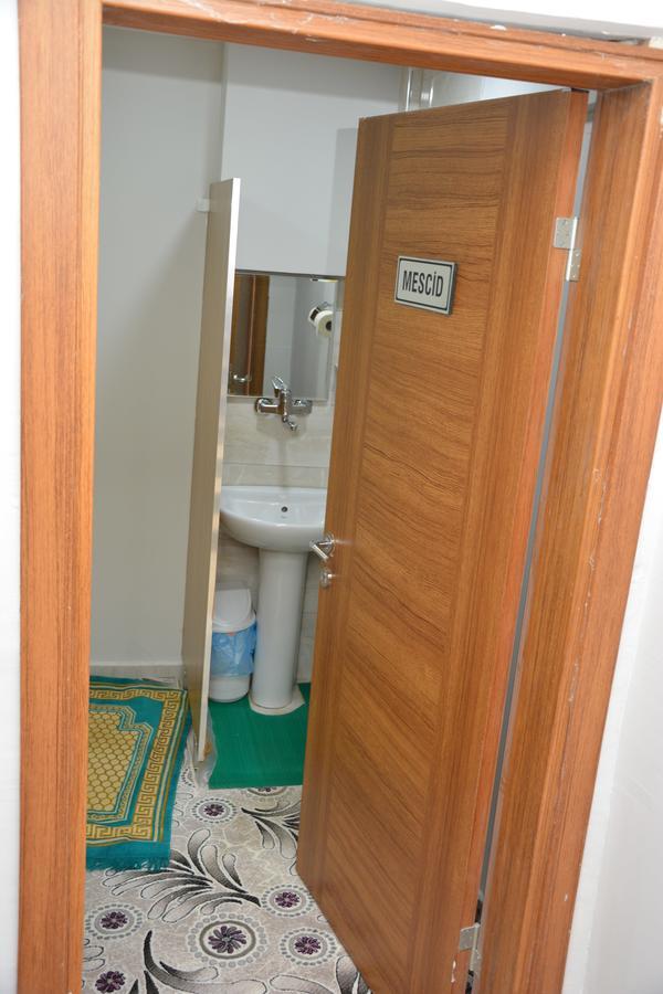 איספרטה Hotel Altug מראה חיצוני תמונה