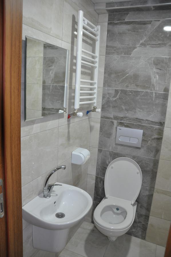 איספרטה Hotel Altug מראה חיצוני תמונה