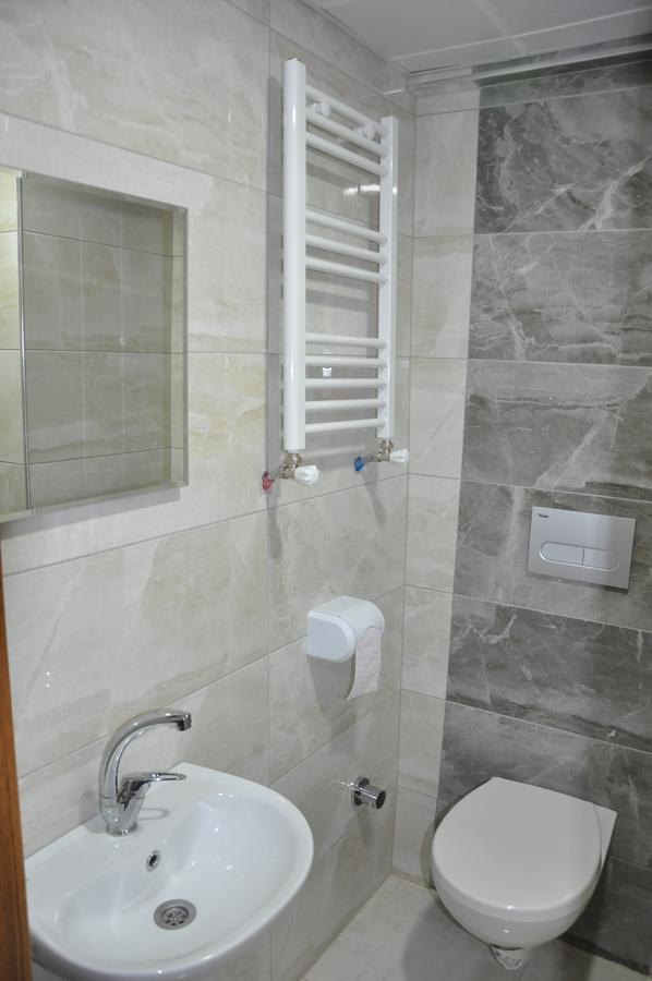איספרטה Hotel Altug מראה חיצוני תמונה